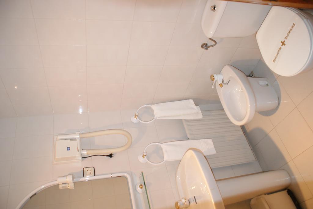 Hostal Los Valles Бьельса Экстерьер фото