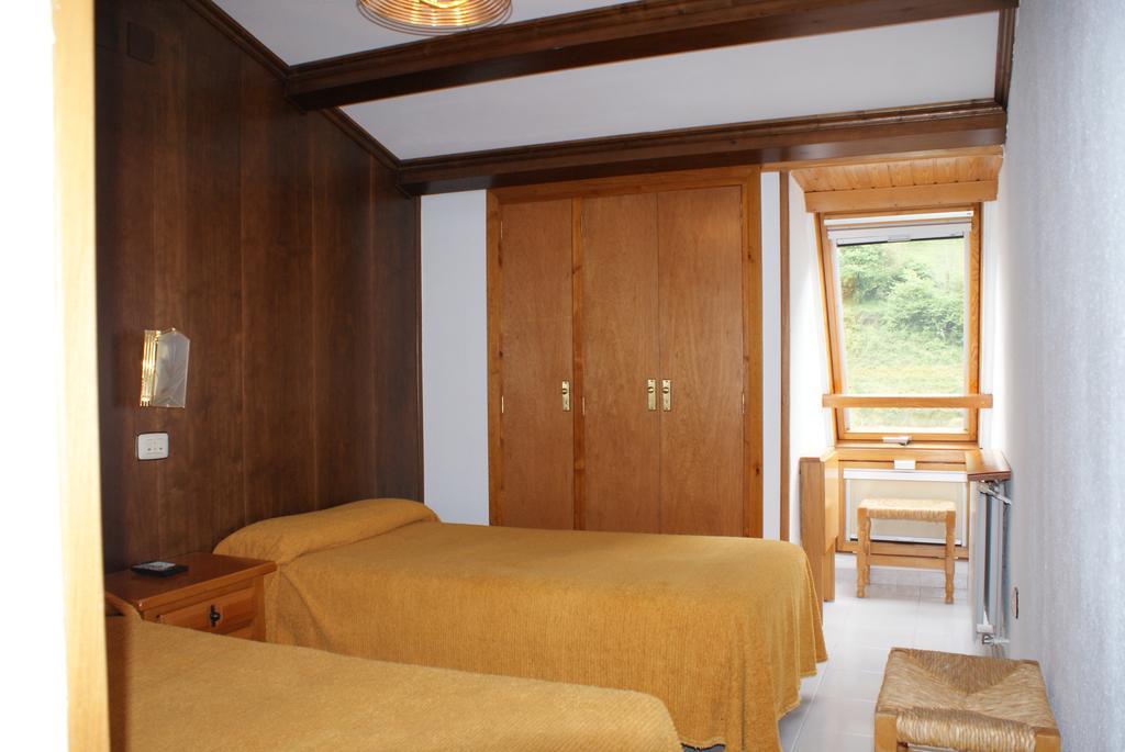 Hostal Los Valles Бьельса Экстерьер фото
